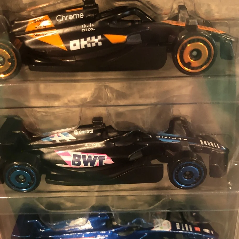 Mattel Hot Wheels Formula 1 Car Set - Black with Multicolor Accents